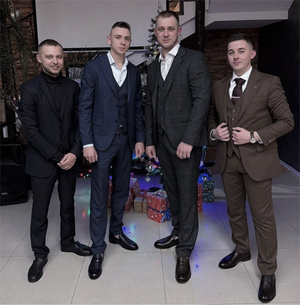 Про Нас